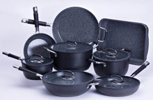 DaTerra Cucina 8-piece nonstick ceramic cookware set including frying pans, wok, Dutch oven, saucepan and lasagna pan